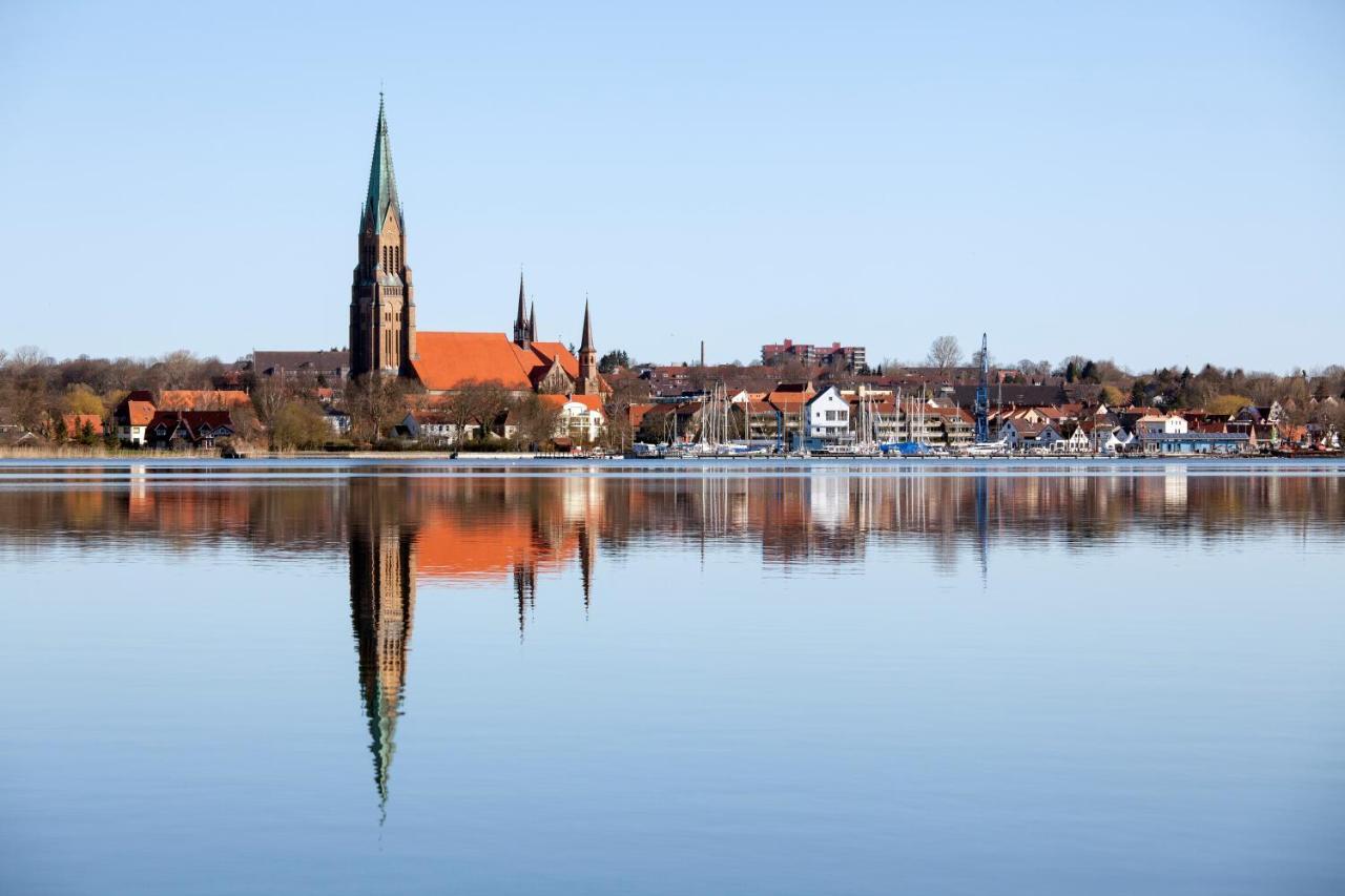 Hotel Hausboot Hilja Schleswig Exterior foto